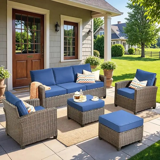 5-Piece Outdoor Wicker Patio Furniture Set